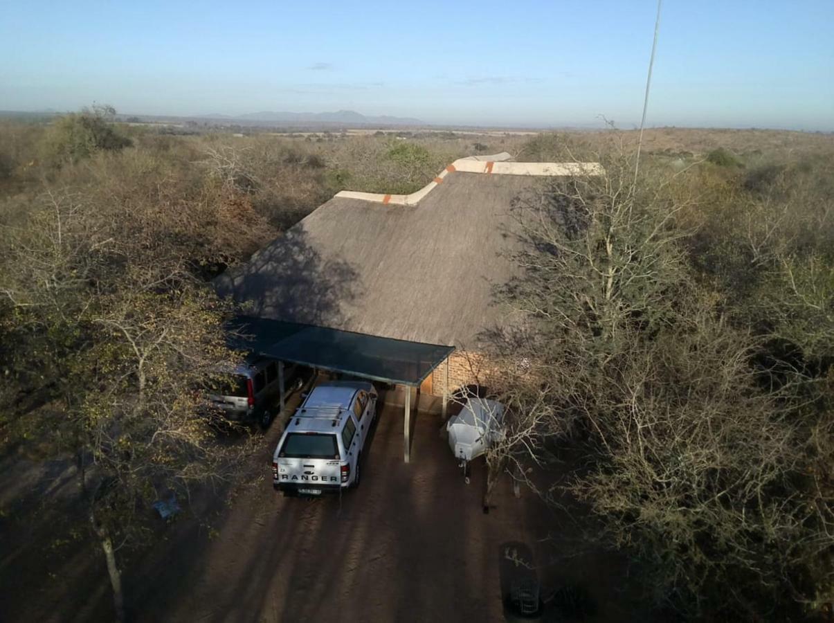 Villa Mopani Manor Marloth Park Exterior foto